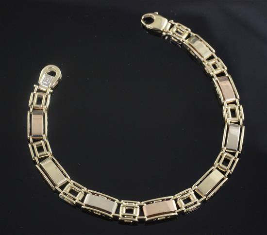 An Italian Quadri three colour 18ct gold bracelet, 22.4 grams.